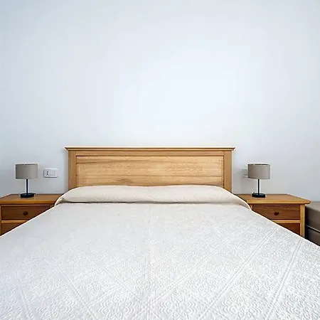 Olbia Rooms מלון דירות