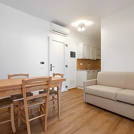 Olbia Rooms מלון דירות