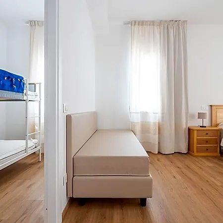 Olbia Rooms 3* אולביה