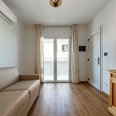 Olbia Rooms 3*