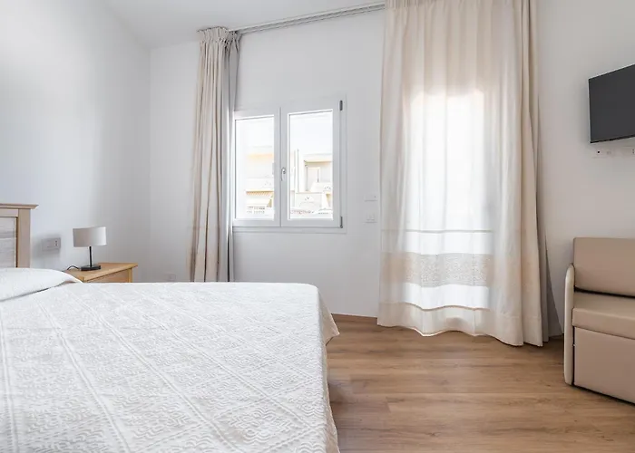 Olbia Rooms 3* אולביה