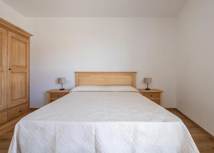 Olbia Rooms מלון דירות 3*