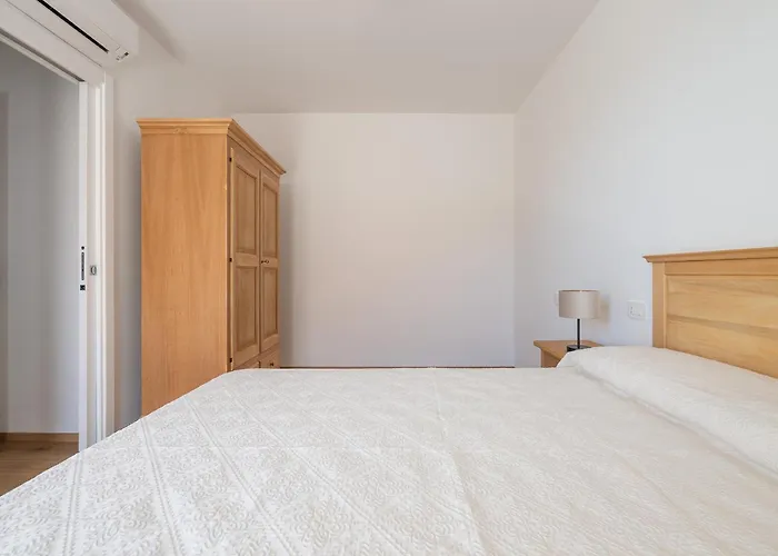 מלון דירות Olbia Rooms 3*