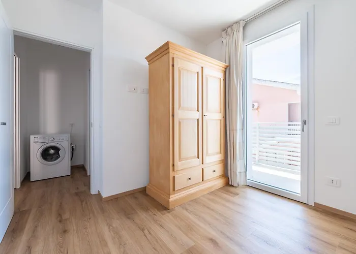 Olbia Rooms 3* אולביה